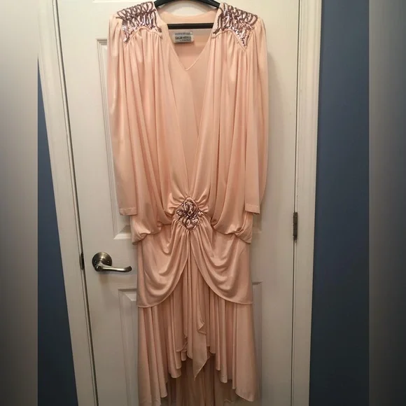 WORN ONCE: “SUSAN ROSELLI FOR VIJACK”CORAL SPECIAL OCCASION DRESS - Picture 1 of 4